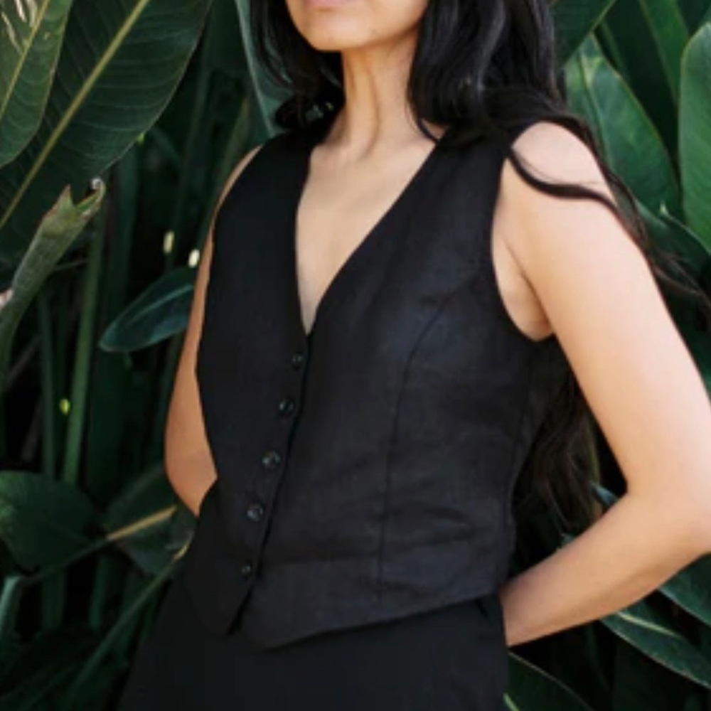 Ozma of California River Vest L black